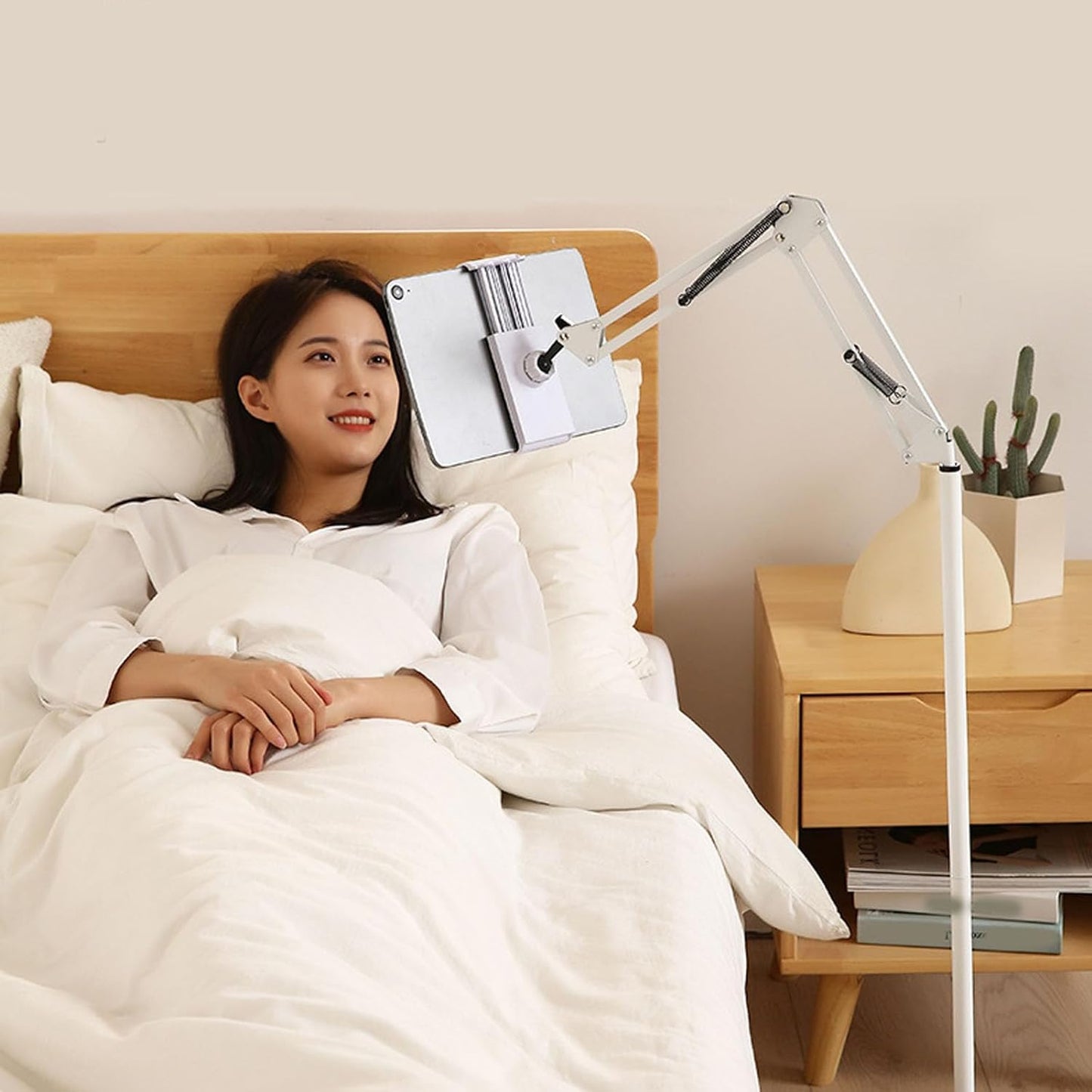 Coverzone iPad Uyumlu Tablet Tutucu Ayarlanabilir Zemin Standı, Tablet Zemin Standı Siyah Geniş Uyumluluk Ellerinizi Ev İçin Serbest Bırakın 155cm Siyah Renk 155-Black (155-Black)